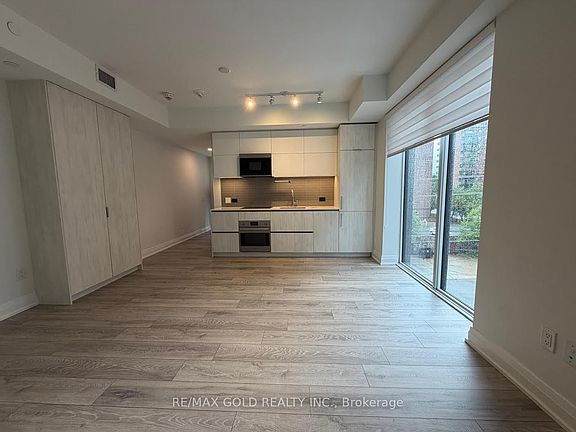 4th image of 21 Park St E #318