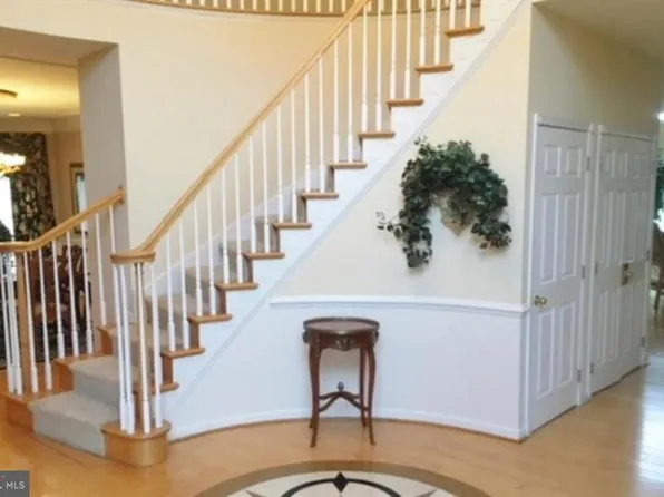 22 Thomas Speakman Dr, Glen Mills, PA 19342