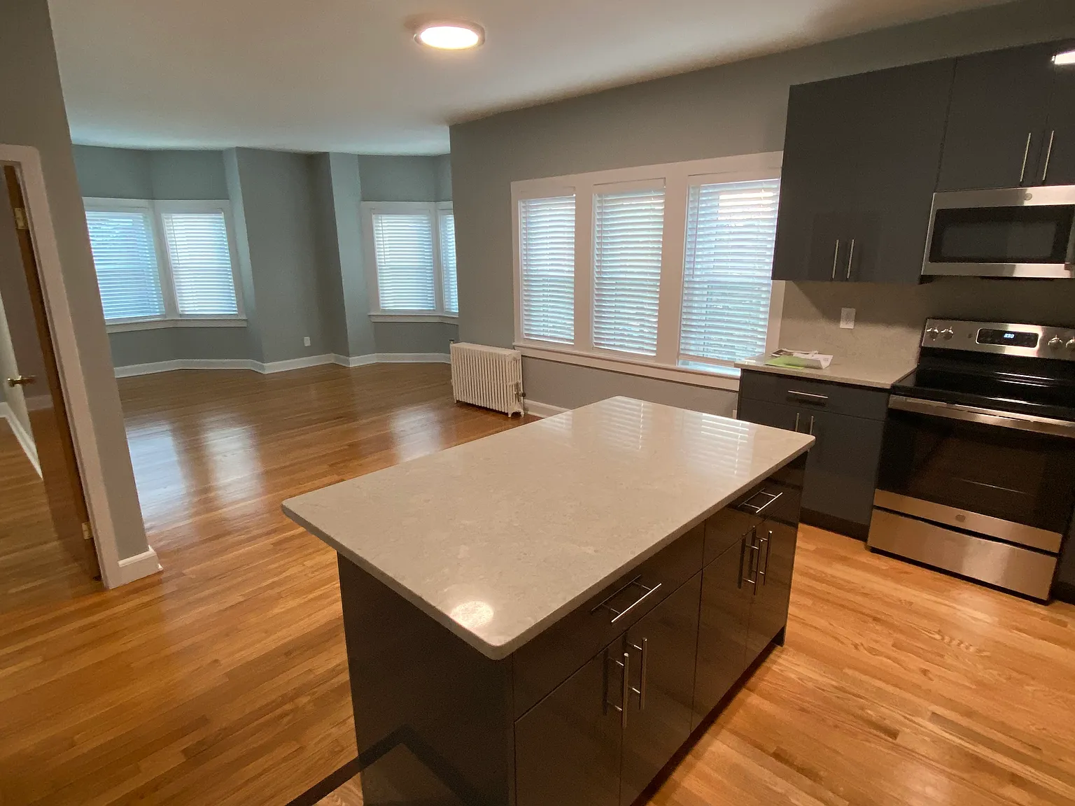 1 bed, 650 sqft, $2,700 — Photo 4