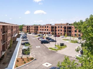 3160 Meadowbrook Ln #316, Windsor, ON N8T 2Y1