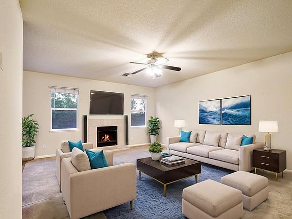 5th image of 930 Countrywood Circle