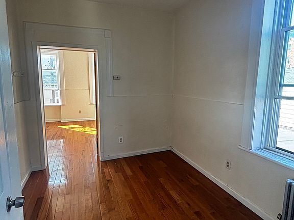 4th image of 2606 Central Ave APT 3