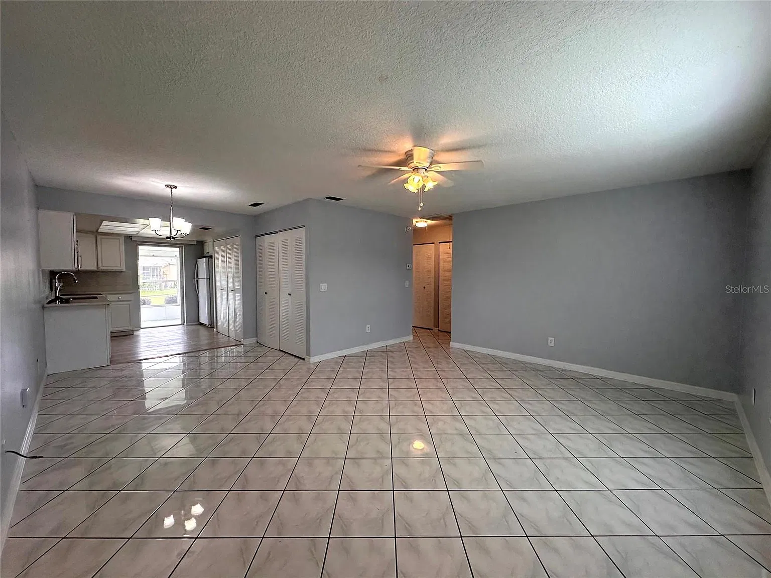 2 bed, 2.0 bath, 960 sqft, $1,600 — Photo 3