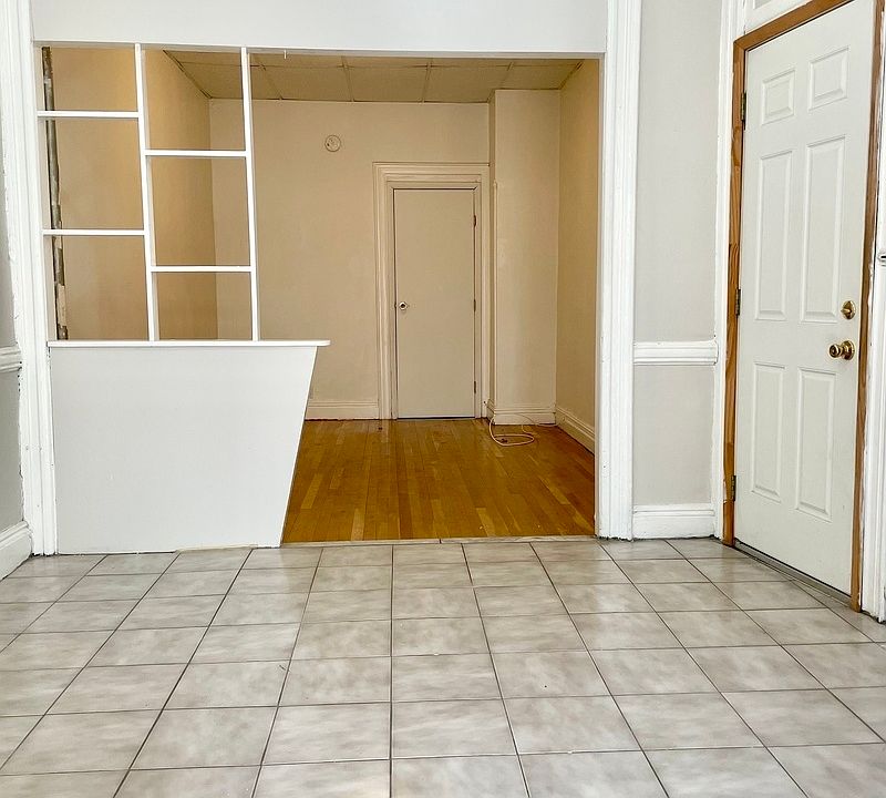 2nd image of 478 Harman St APT 1