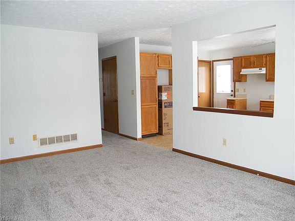 4th image of 1216 Douglass Ave