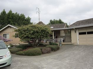 921 Schultz Ln, Fortuna, CA 95540