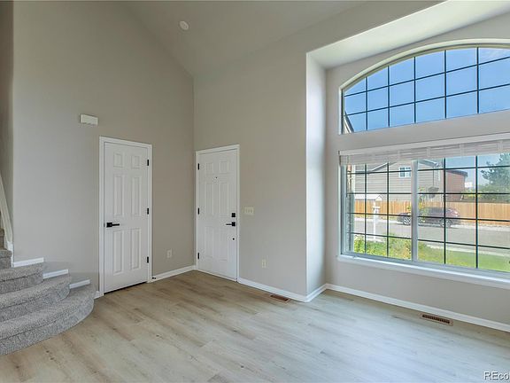 4th image of 4590 Wakefield Avenue