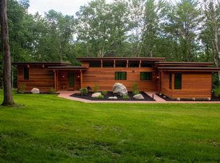 173 Springtown Rd, New Paltz, NY 12561