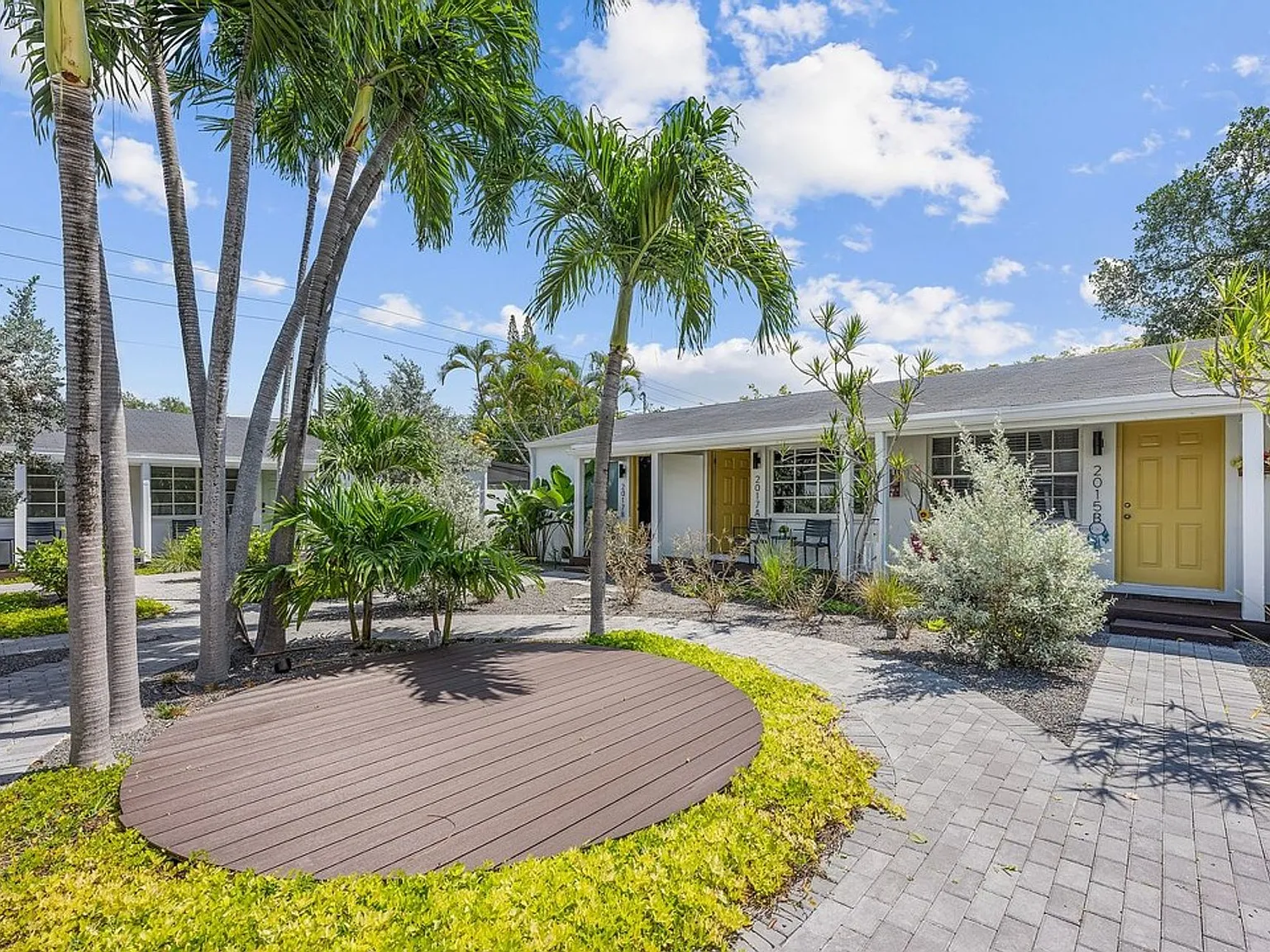 2021 Plunkett St Hollywood, FL 33020 — Photo 3
