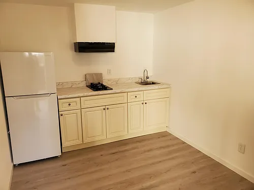 333 America Ave #C Photo 1