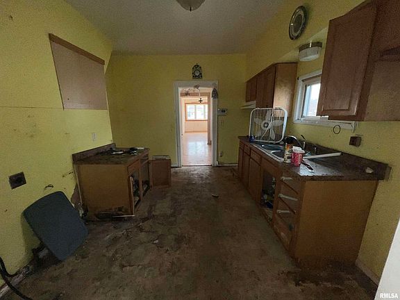 5th image of 1559 10th Ave