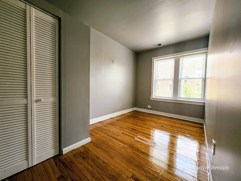 1615-17 W 78th St #2 — Photo 11