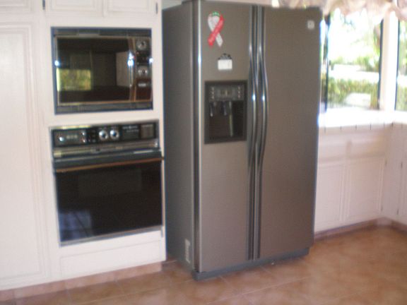 stainless appliances in Kitchen