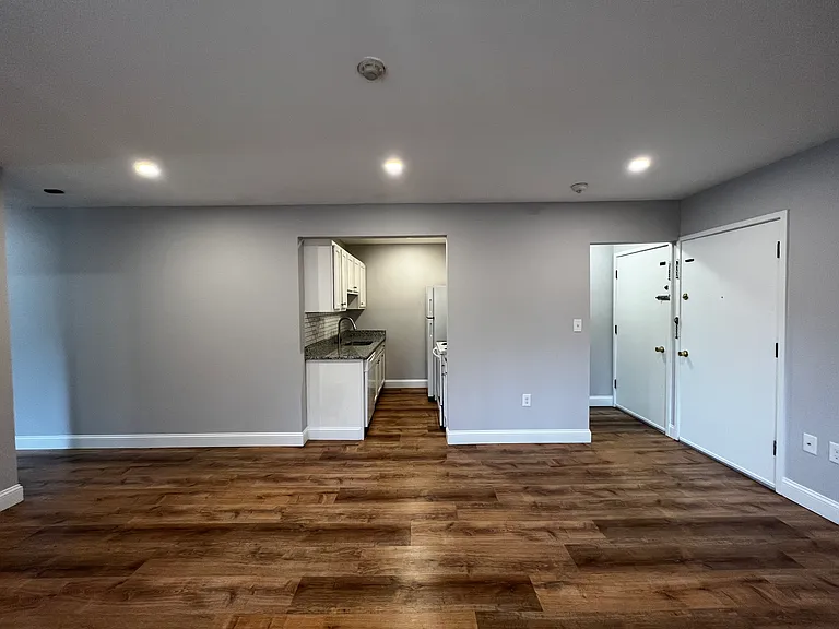 36 & 38 & 40 Oak — Photo 14