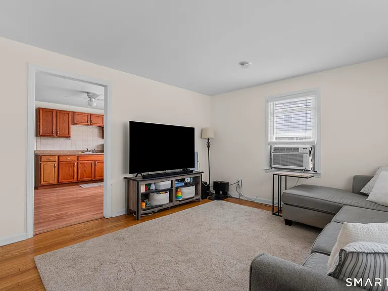 216 Country Rd — Photo 4