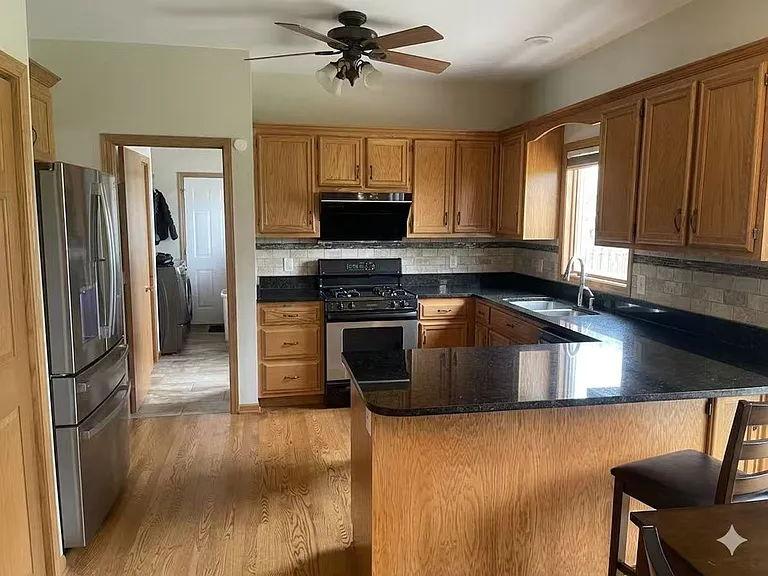 135 Deertrail Dr — Photo 6