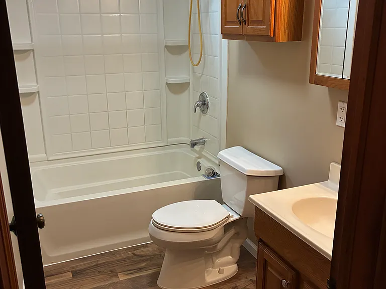 255 McKnight St — Photo 13