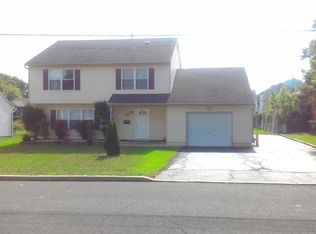 185 Arlington Ave, Cliffwood, NJ 07721