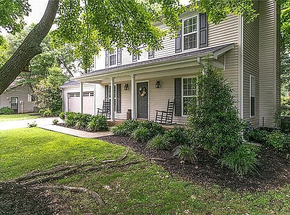 4th image of 1427 Ashlawn Dr
