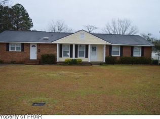 5302 Maryland Dr, Fayetteville, NC 28311