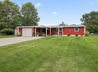 423 S 2nd St, Peotone, IL 60468