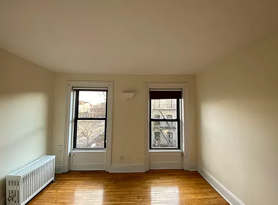 Rented by Compass | media 7