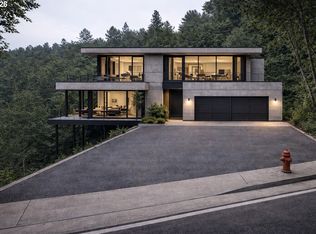 1132 SW Broadway Dr, Portland, OR