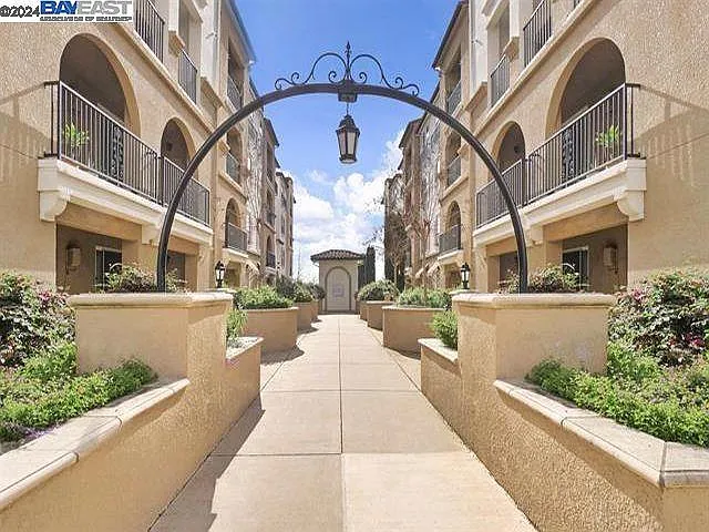 3240 Maguire Way #410 — Photo 51
