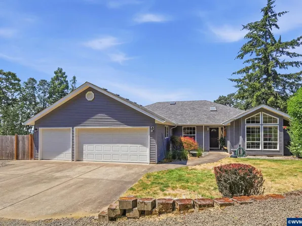33833 Sunnyview Dr NE, Albany, OR 97322