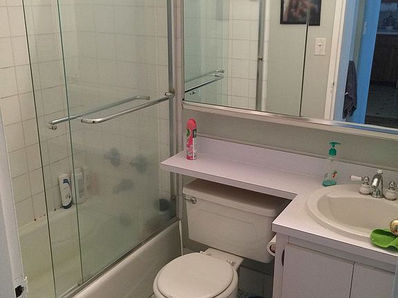5th image of 1781 1st Ave #16D
