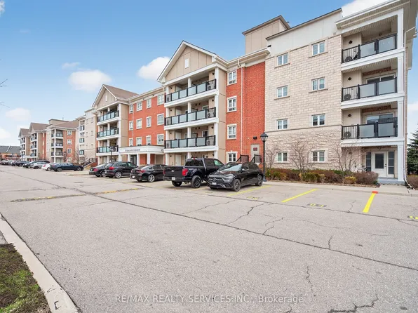 70 Baycliffe Cres #301, Brampton, ON L7A 0Z5
