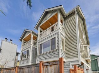 3042 61st Ave Sw B #B, Seattle, WA 98116