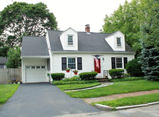 21 Parsons Rd, Portland, ME 04103