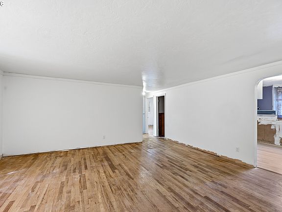 3rd image of 2145 Arthur St