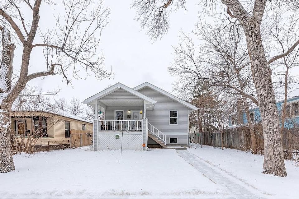 1st image of 412 6th Ave S