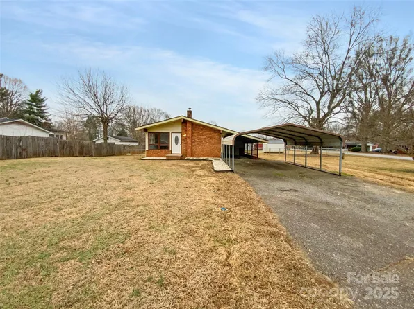 185 Crosswhite Ln, Statesville, NC 28625