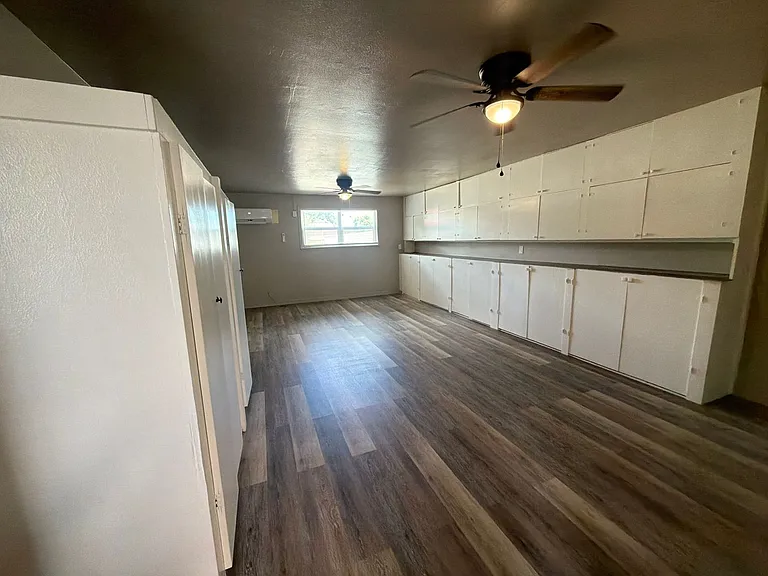 916 W Plains Ave — Photo 8