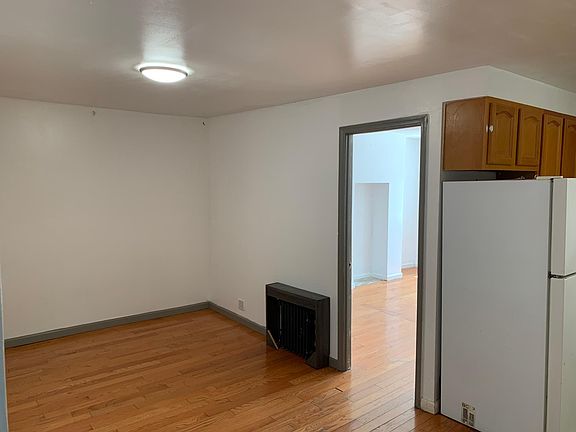4th image of 1-1569 68th St #1