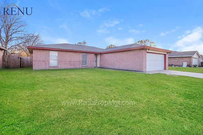 1st image of 4909 Crestway Dr