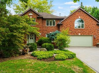 373 Brookview Ct, Ancaster, ON L9G 4E6