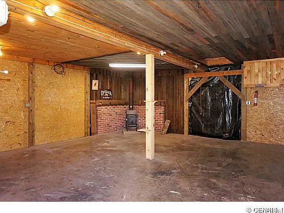 3rd image of 6630 Lake Ave