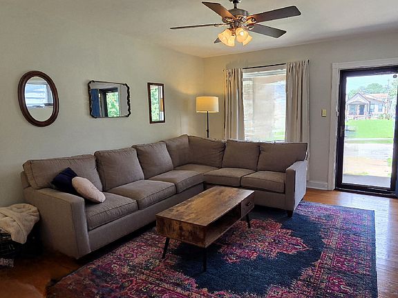 2nd image of 5342 Daggett Ave