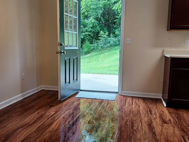 2043 Edgewood Dr #2 — Photo 4