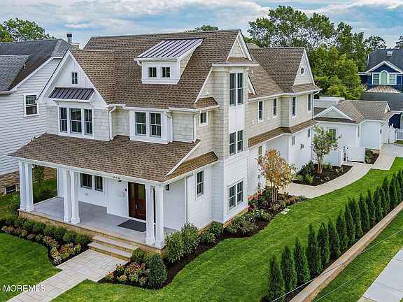 3rd image of 510 Beacon Boulevard