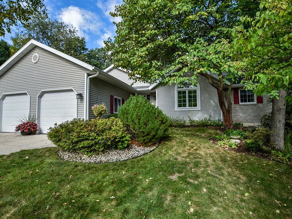1st image of 941 Timber Ridge Dr