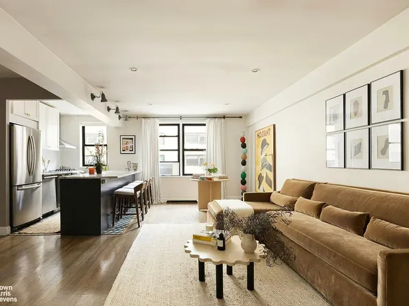 60 E 9th St APT 637, New York, NY 10003