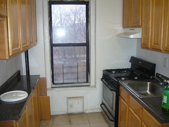 4th image of 354 Ocean Ave APT 68