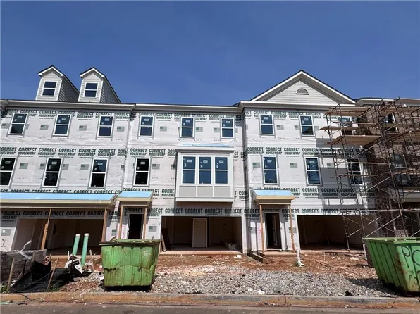 2739 Hallwood Ln, Suwanee, GA 30024