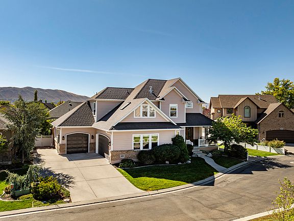 2nd image of 480 E Foxstone Cv