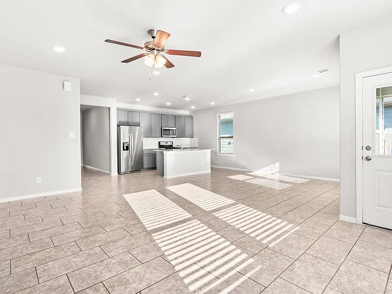 25606 Northpark Spruce Dr — Photo 27